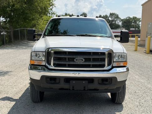 Used 2004 Ford F550 2WD Crew Cab Super Duty image 2