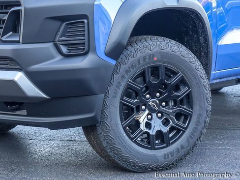 New 2026 Chevrolet Colorado Trail Boss AWD/4WD image 4