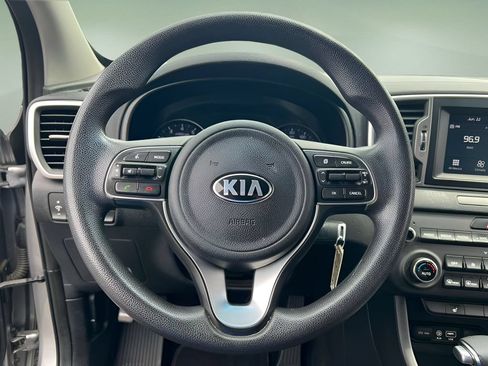 Used 2019 Kia Sportage LX w/ LX Popular Package AWD/4WD image 17