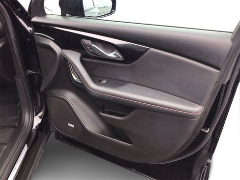 Used 2022 Chevrolet Blazer RS w/ Enhanced Convenience Package image 21