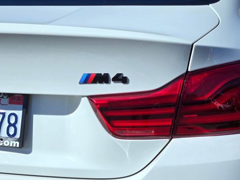 Used 2018 BMW M4 Coupe RWD image 13