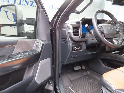 Used 2024 Ford F250 Platinum image 63