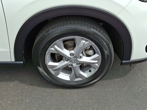 Used 2024 Honda HR-V LX image 8