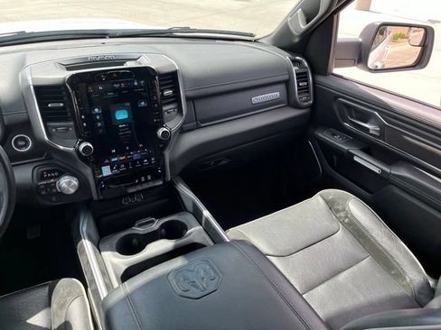 Used 2025 RAM 1500 Laramie AWD/4WD image 10