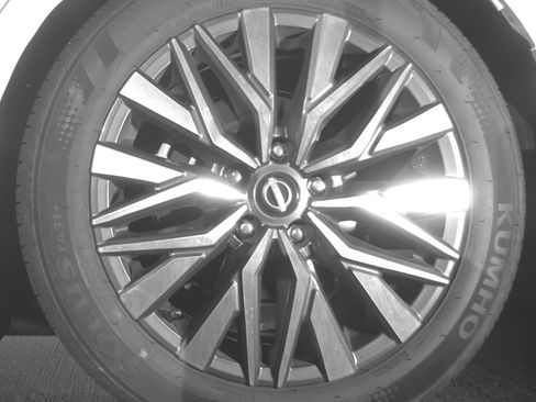 Used 2025 Nissan Altima 2.5 SV image 14