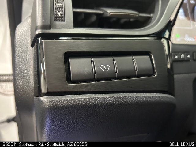 Used 2025 Lexus ES 300h w/ Premium Package FWD image 30