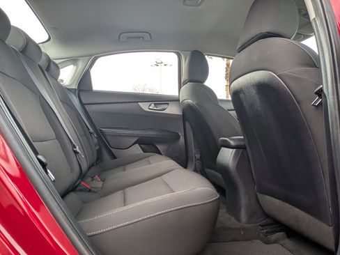 Used 2020 Kia Forte LXS FWD image 12