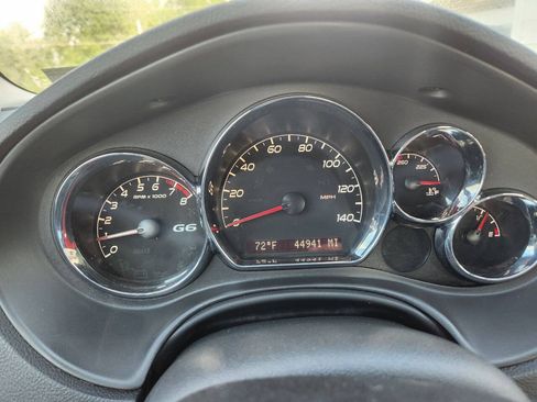 Used 2010 Pontiac G6 Sedan FWD image 10