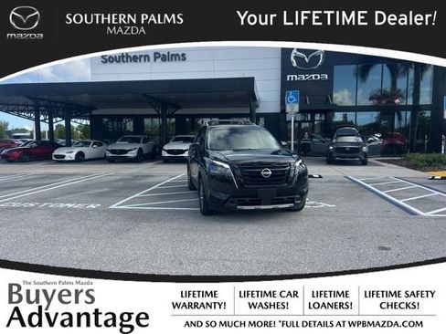 Used 2025 Nissan Pathfinder SL w/ Black Appearance Package image 1