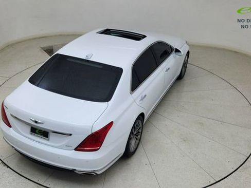 Used 2019 Genesis G90 3.3T Premium RWD image 80