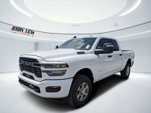 New 2026 RAM 2500 Big Horn AWD/4WD image 7