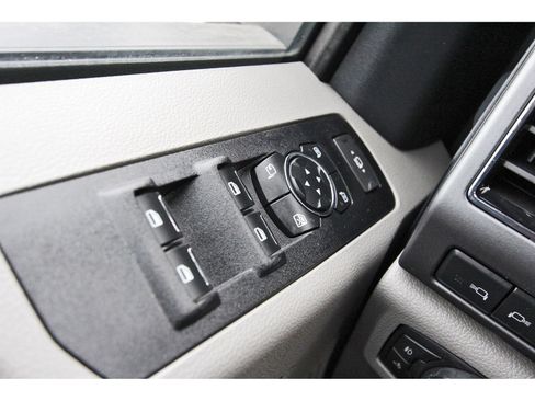 Used 2022 Ford F350 XLT w/ XLT Premium Package AWD/4WD image 20