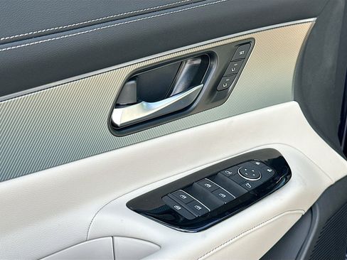 New 2025 Nissan Murano SL image 13