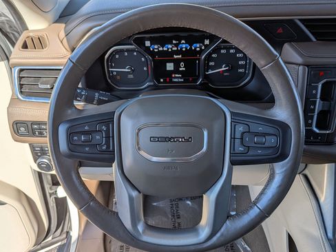 Used 2021 GMC Yukon XL Denali image 18