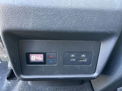 Used 2022 Nissan Rogue SL w/ SL Premium Package image 38