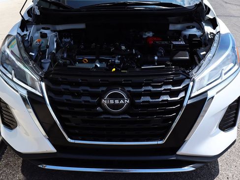 Used 2024 Nissan Kicks S FWD image 57