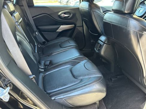 Used 2017 Jeep Cherokee High Altitude image 13