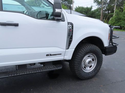 Used 2024 Ford F350 XL AWD/4WD image 23