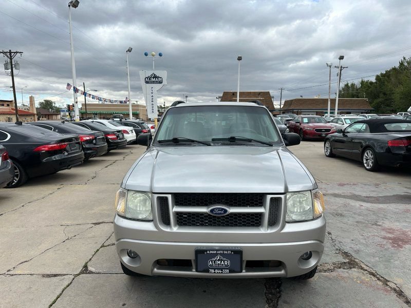 Used 2005 Ford Explorer Sport Trac 2WD image 2