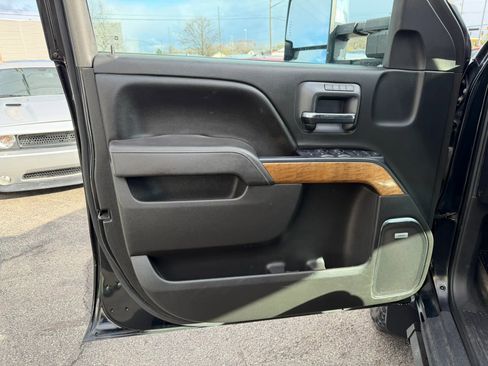 Used 2015 Chevrolet Silverado 1500 LTZ Z71 image 18
