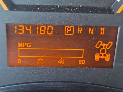 Used 2011 Nissan Titan SV w/ SV Premium Utility Pkg image 18