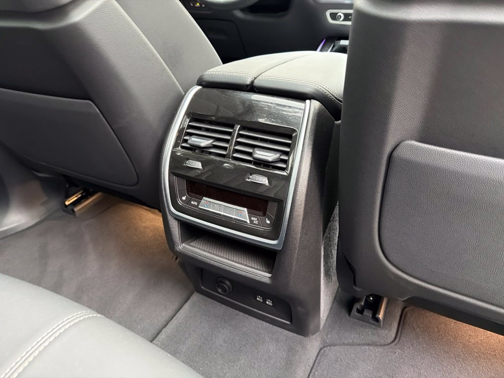 Used 2026 BMW X5 sDrive40i RWD image 33