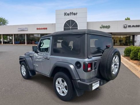 Used 2018 Jeep Wrangler Sport AWD/4WD image 4