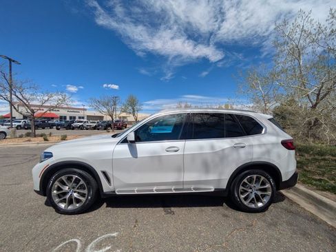 Used 2023 BMW X5 xDrive40i w/ Premium Package AWD/4WD image 9