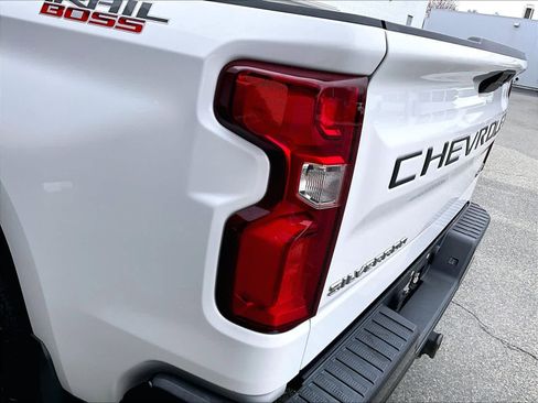 Used 2019 Chevrolet Silverado 1500 Custom Trail Boss w/ Custom Convenience Package image 35