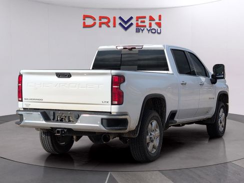 Used 2024 Chevrolet Silverado 2500 LTZ w/ LTZ Premium Package image 5