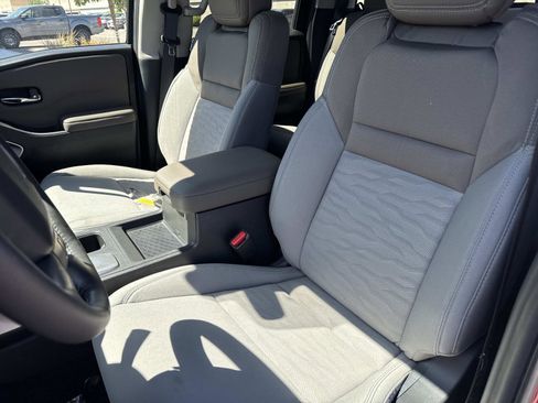 Used 2024 Nissan Frontier SV w/ SV Convenience Package image 22