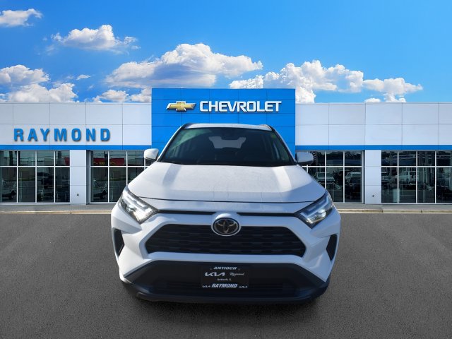 Used 2025 Toyota RAV4 XLE AWD/4WD image 8
