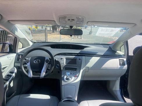 Used 2012 Toyota Prius Two image 13