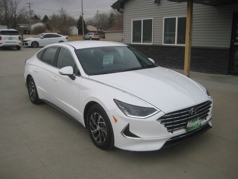 Used 2023 Hyundai Sonata Blue image 2