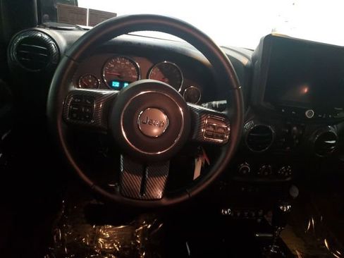Used 2015 Jeep Wrangler Unlimited Sport w/ Quick Order Package 24S AWD/4WD image 16