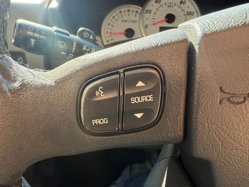 Used 2003 HUMMER H2 w/ Preferred Equipment Group AWD/4WD image 13