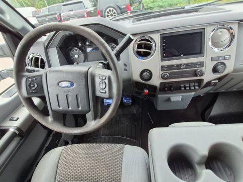 Used 2015 Ford F250 XLT w/ Snow Plow Prep Package AWD/4WD image 15