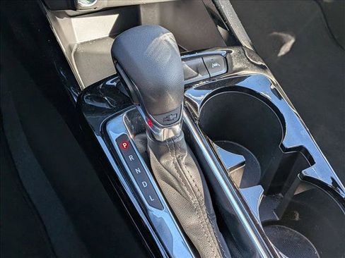 Used 2025 Chevrolet Trax LT image 17