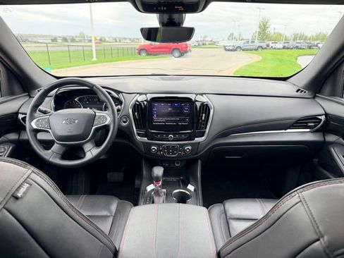 Used 2023 Chevrolet Traverse RS AWD/4WD image 6