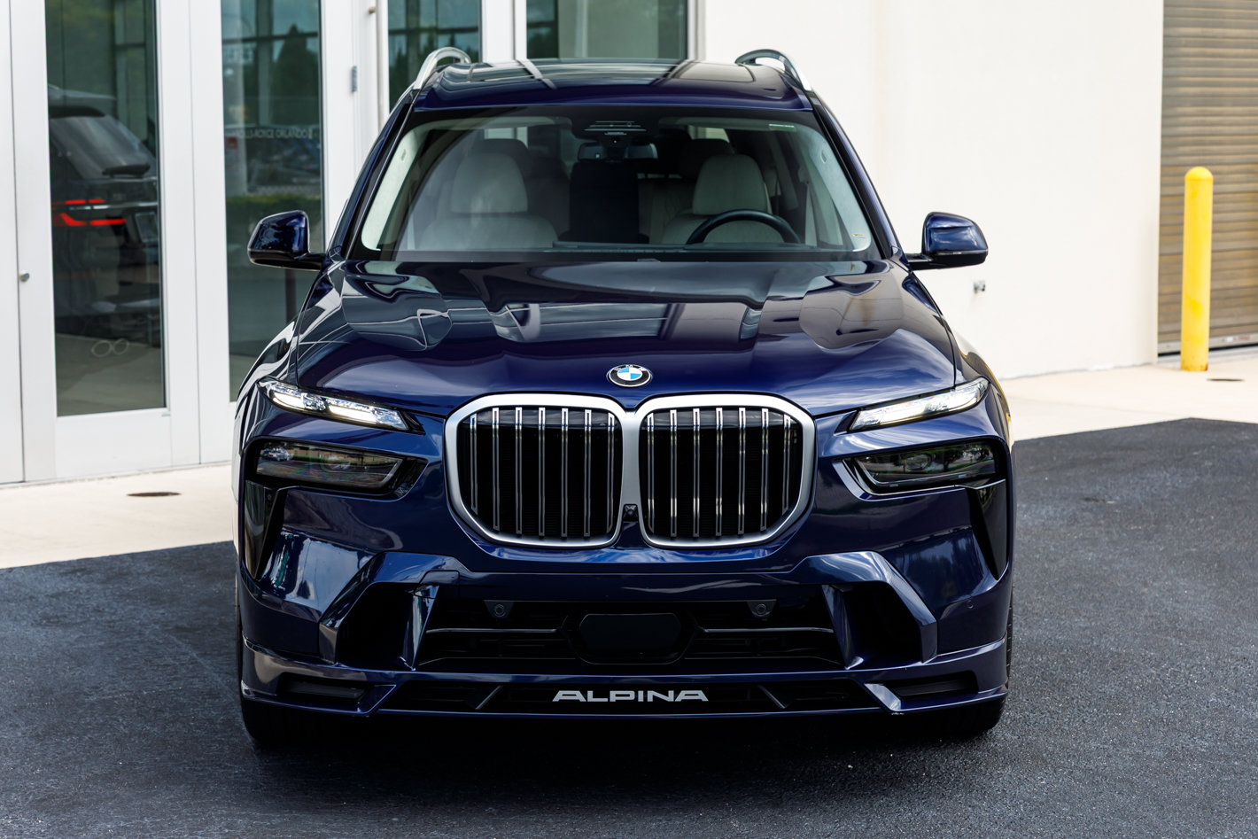 Used 2025 BMW ALPINA XB7 AWD/4WD image 6