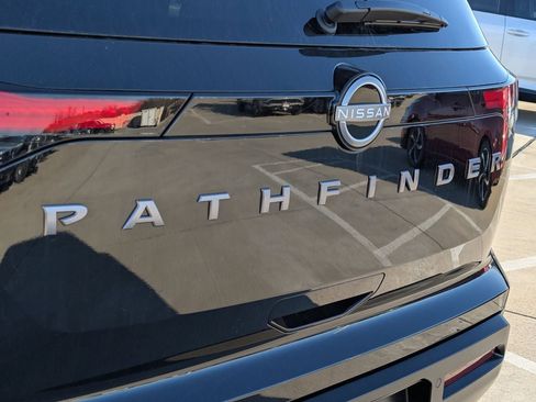 New 2026 Nissan Pathfinder SV FWD image 7