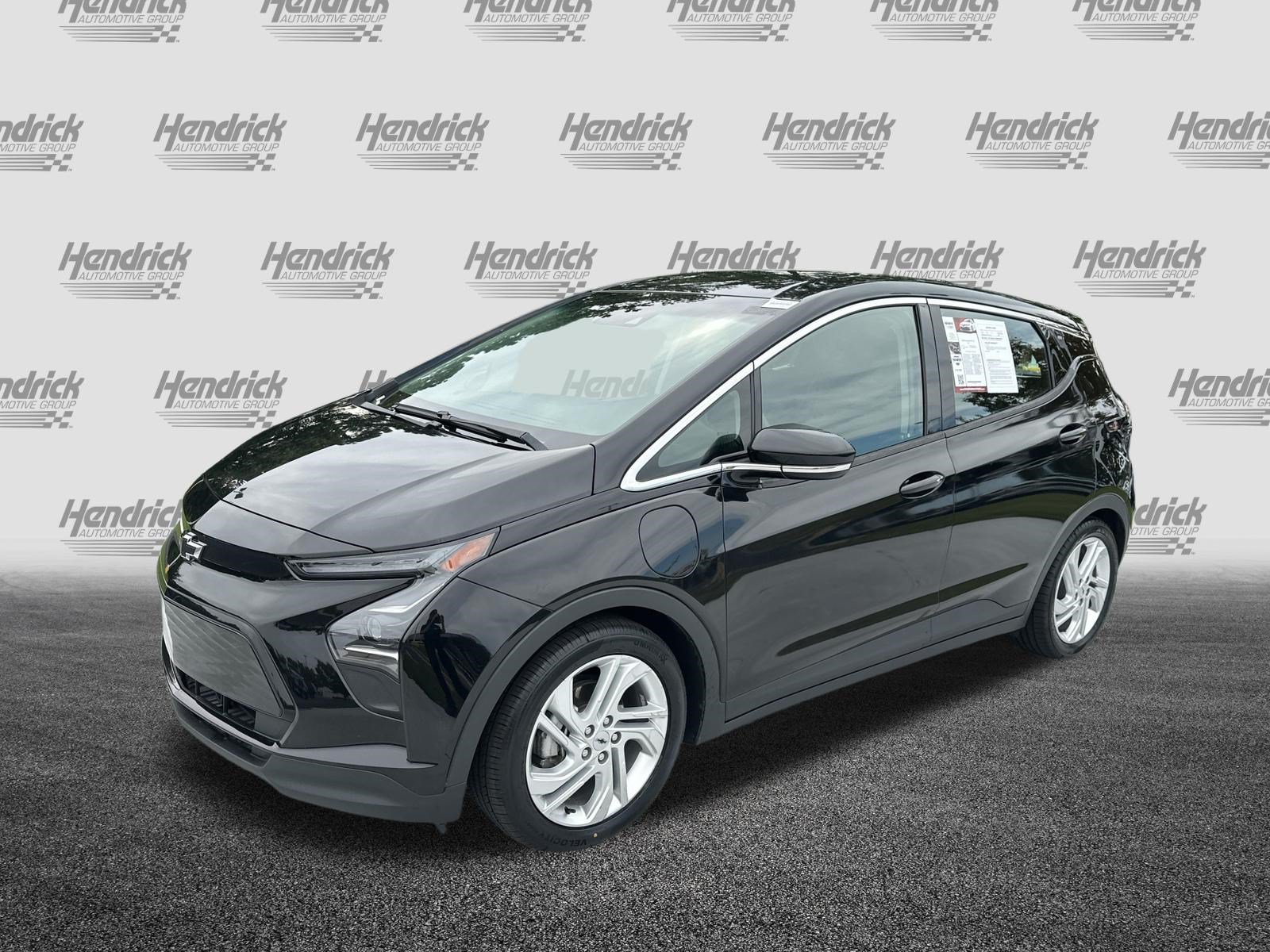 Used 2023 Chevrolet Bolt LT w/ Driver Confidence Package FWD image 5