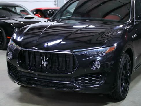 Used 2018 Maserati Levante S GranSport image 5