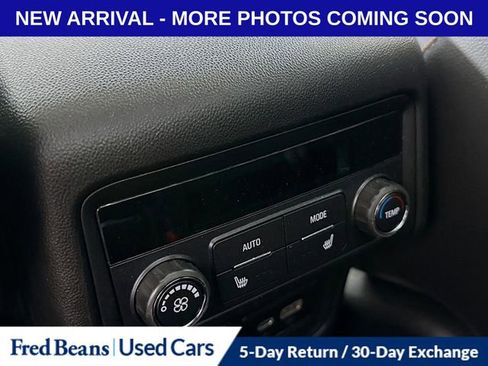 Certified 2023 GMC Acadia AT4 w/ Preferred Package AWD/4WD image 29
