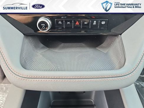 New 2026 Ford Explorer Active RWD image 29