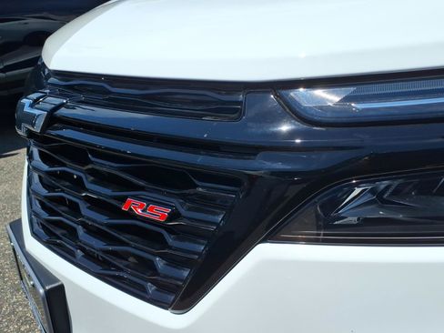 Used 2024 Chevrolet Equinox RS FWD image 9