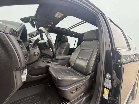 Used 2022 GMC Yukon XL SLT w/ SLT Premium Package AWD/4WD image 21
