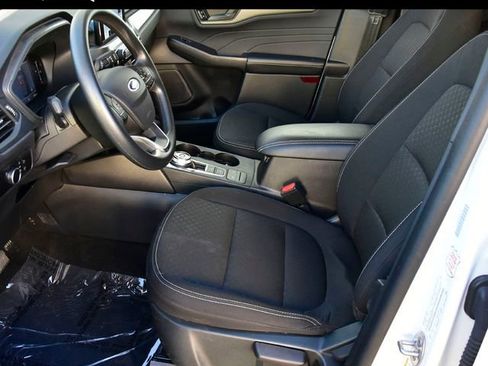 Used 2025 Ford Escape Active image 9