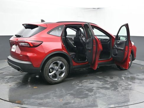 Used 2025 Ford Escape ST-Line w/ Cold Weather Package image 40