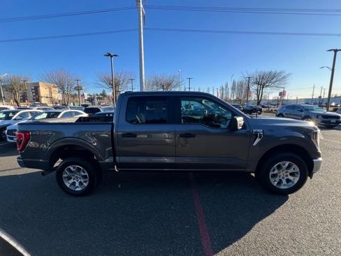 Used 2023 Ford F150 XLT image 7